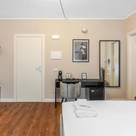 Torriani Foresteria Lombarda Hotel *